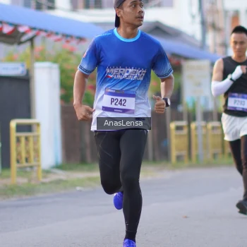Runner Photo 3453823