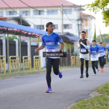 Runner Photo 3453827