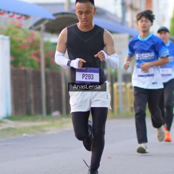 Runner Photo 3453835