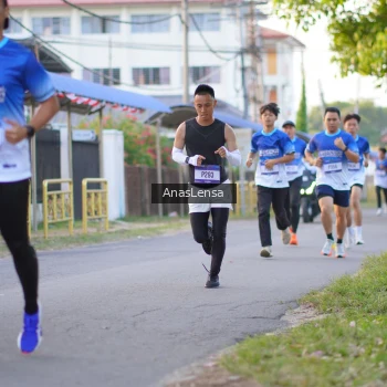 Runner Photo 3453840