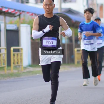 Runner Photo 3453850
