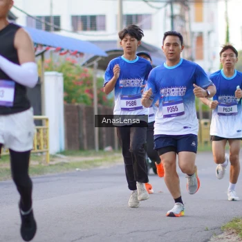 Runner Photo 3453854