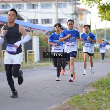 Runner Photo 3453858