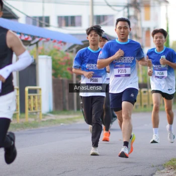 Runner Photo 3453860