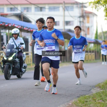 Runner Photo 3453872
