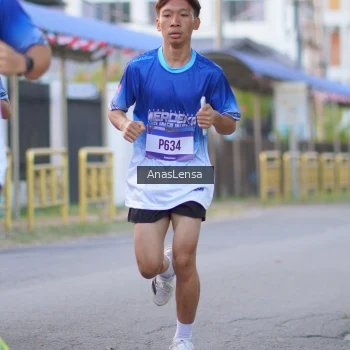 Runner Photo 3453878