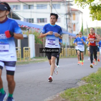 Runner Photo 3453899