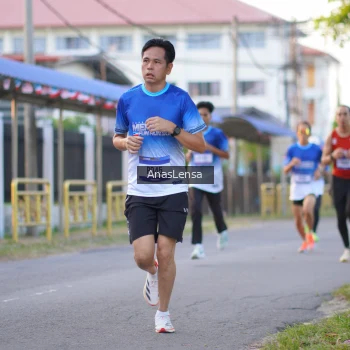 Runner Photo 3453905