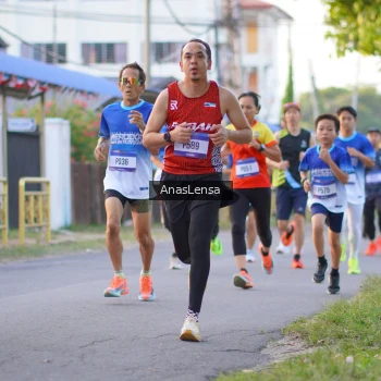 Runner Photo 3453918