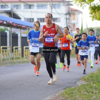 Runner Photo 3453925