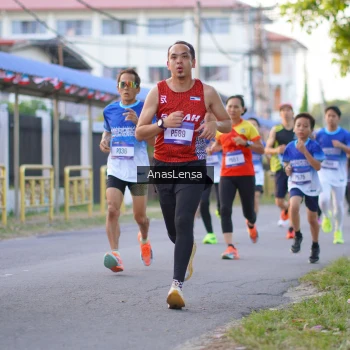 Runner Photo 3453927