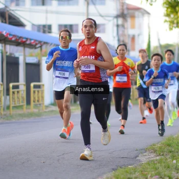 Runner Photo 3453928
