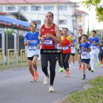 Runner Photo 3453931