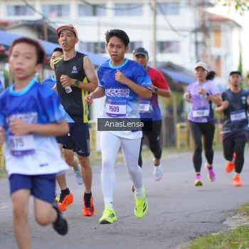 Runner Photo 3453939