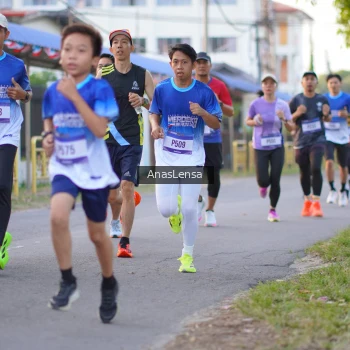 Runner Photo 3453942
