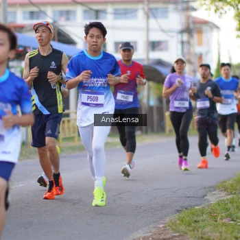 Runner Photo 3453953