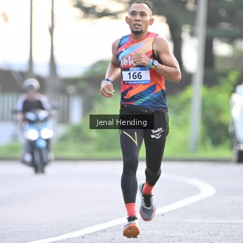 Runner Photo 3453975