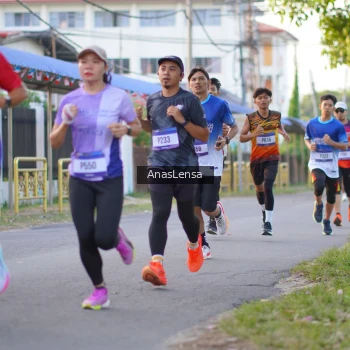 Runner Photo 3454013