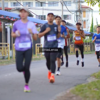 Runner Photo 3454055
