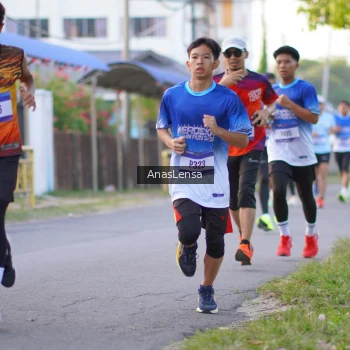 Runner Photo 3454129