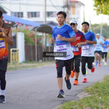 Runner Photo 3454131