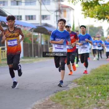 Runner Photo 3454133
