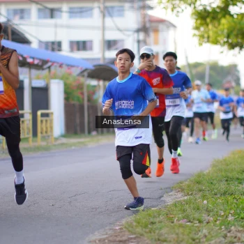 Runner Photo 3454171