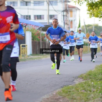 Runner Photo 3454212