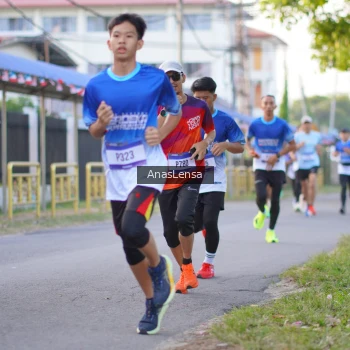 Runner Photo 3454215