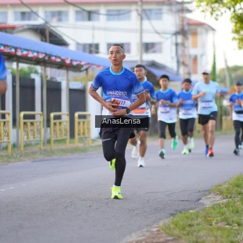 Runner Photo 3454258