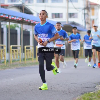 Runner Photo 3454290