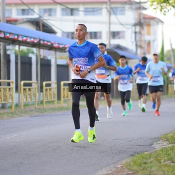 Runner Photo 3454291
