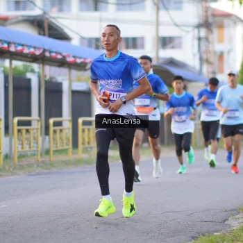 Runner Photo 3454298