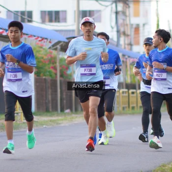 Runner Photo 3454357