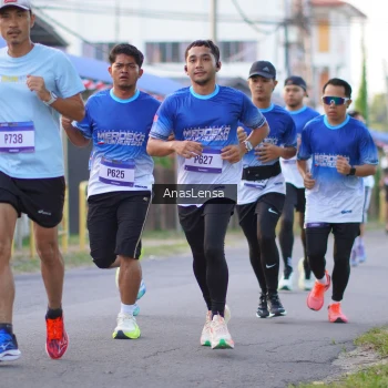 Runner Photo 3454457