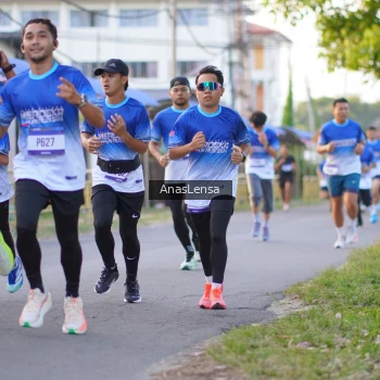 Runner Photo 3454495