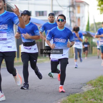 Runner Photo 3454533