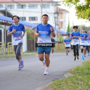 Runner Photo 3454616