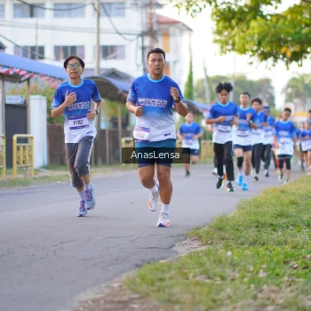 Runner Photo 3454617