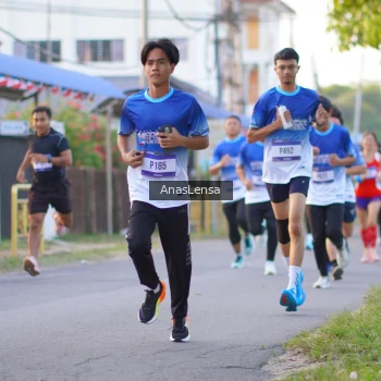 Runner Photo 3454674