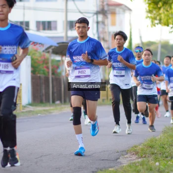 Runner Photo 3454695