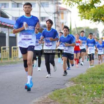 Runner Photo 3454734