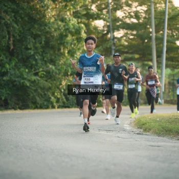 Runner Photo 3454756