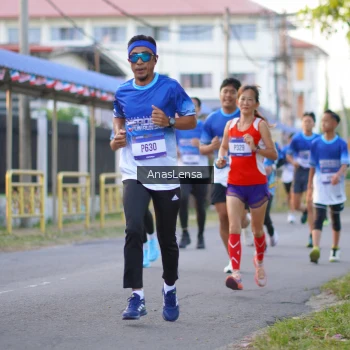 Runner Photo 3455005