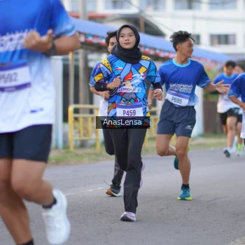 Runner Photo 3455196