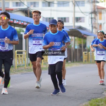 Runner Photo 3455367