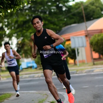 Runner Photo 3455389