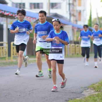 Runner Photo 3455425