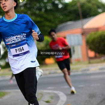 Runner Photo 3455594