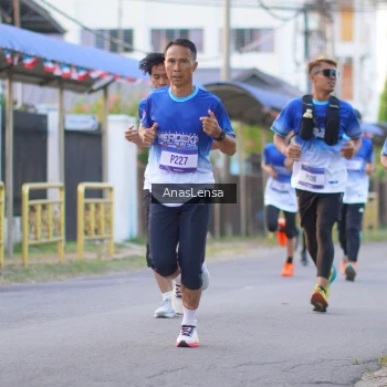 Runner Photo 3455632